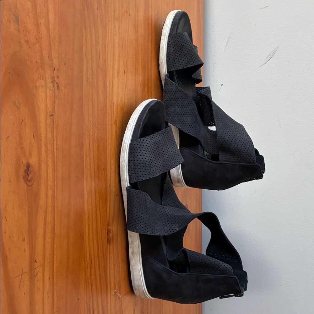 Eileen Fisher Black Perforated Sandals - Picture 3 of 5